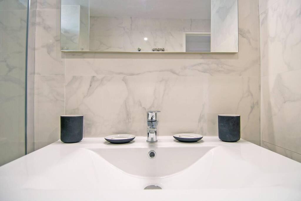 Climatise Gare Stcharles 4 Chambres Grand Balcon / Experience-Immo Marselha Exterior foto